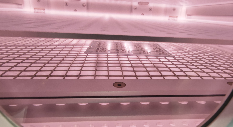 等離子處理提高高頻PCB基板中銅箔與樹脂的粘接結合力