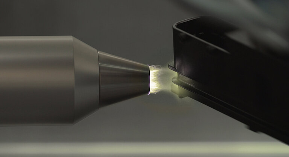 PC材料表面等離子體處理對有機硅涂層附著力的影響